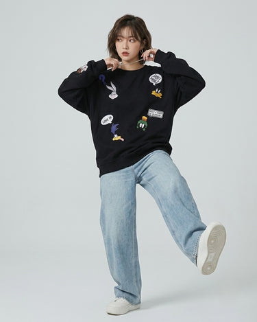 Looney Tunes Characters Graphic Oversized Sweatshirt