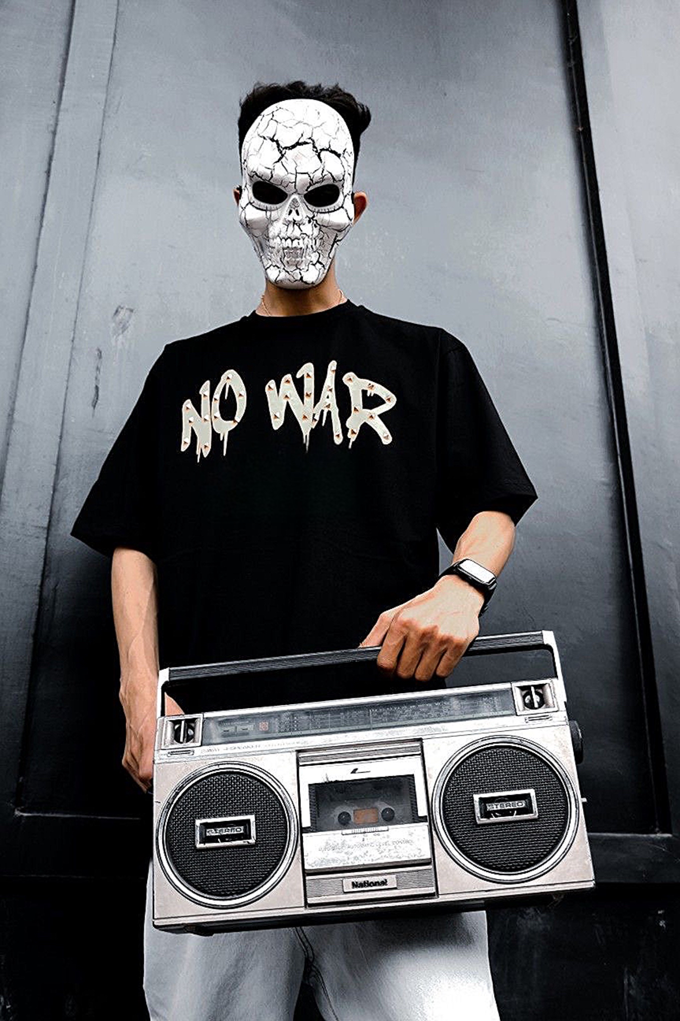 No War Graphic Drop Shoulder T-shirt