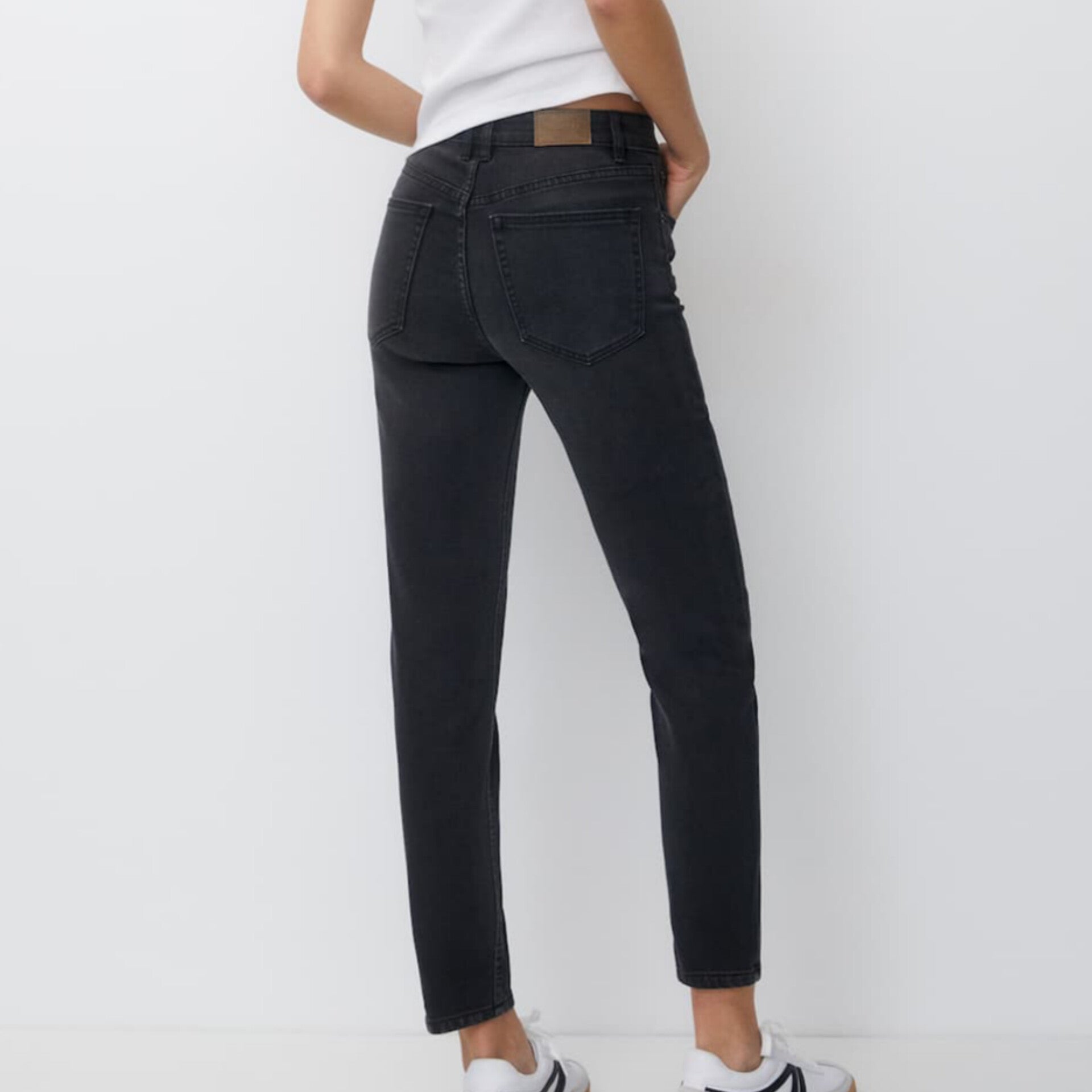 Black Comfort Fit Mom Jeans