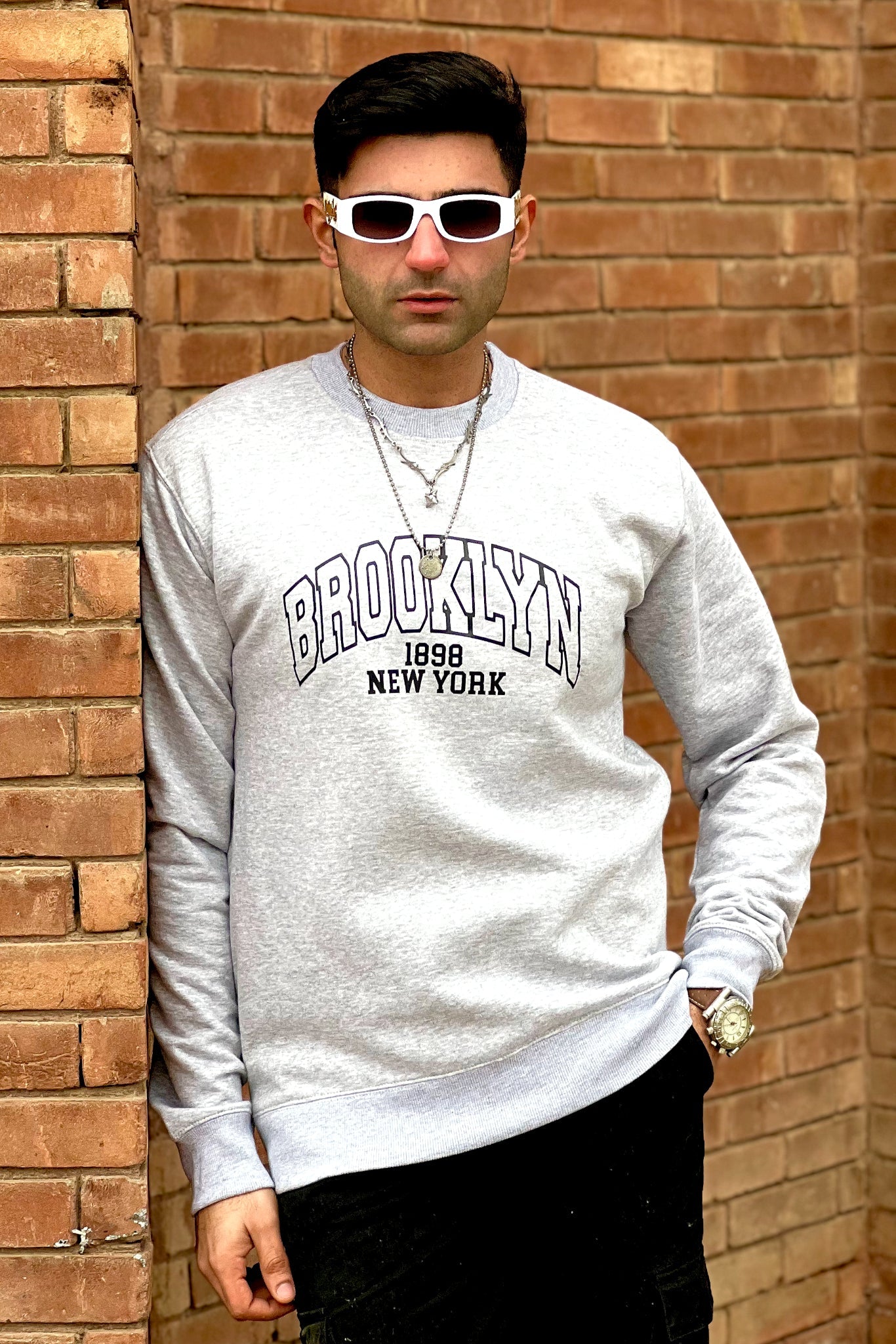 Brooklyn Graphic Sweatshirt Grey